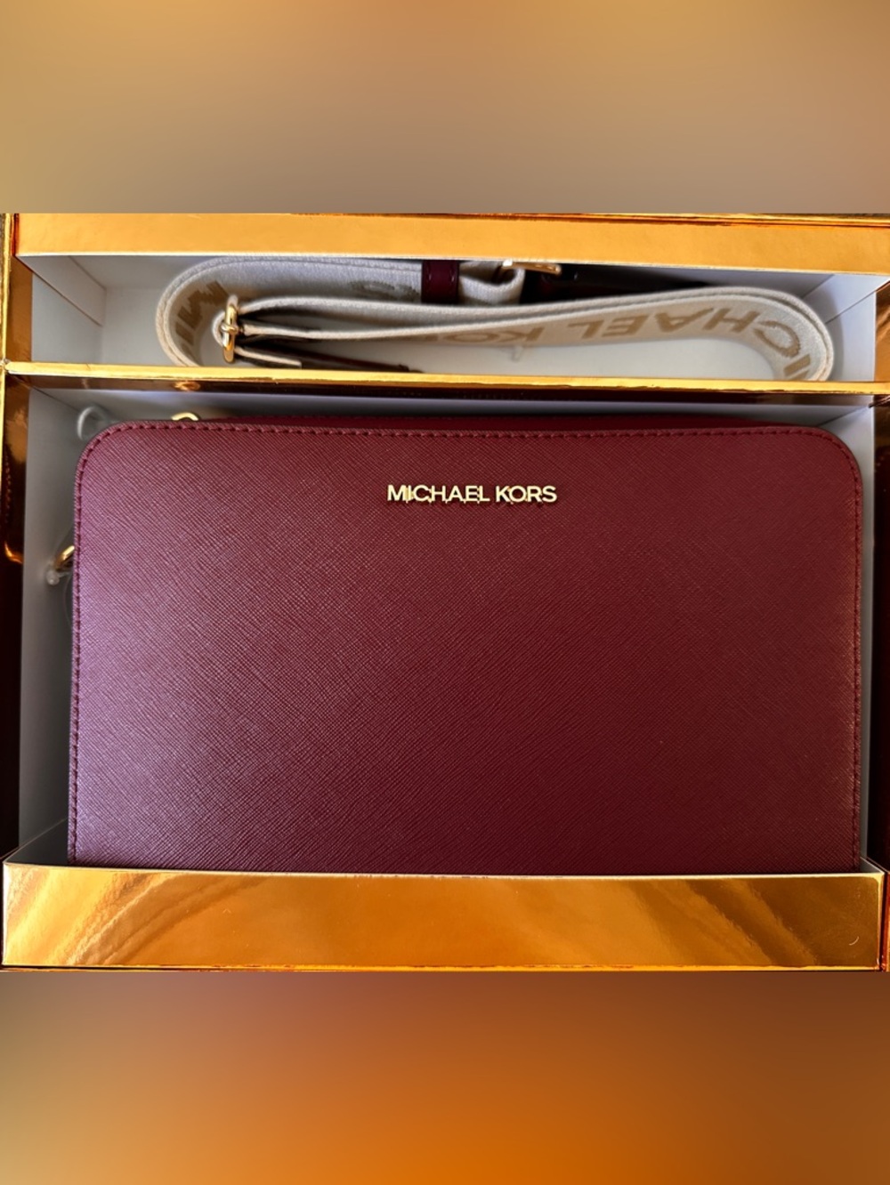 MICHAEL KORS JET SET LG EW XBODY W/ WBG LEATHER Crossbody Bag DARK BERRY